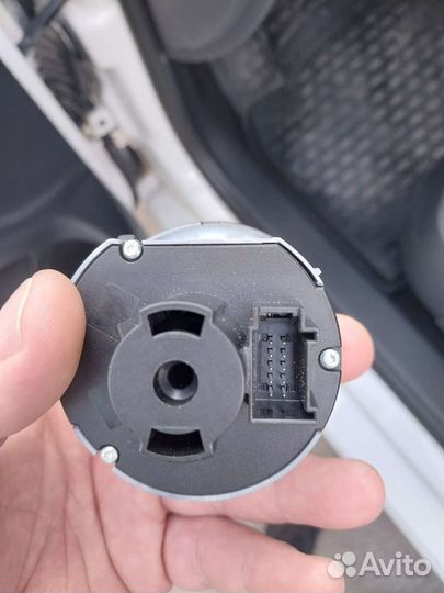 Переключатель света фар