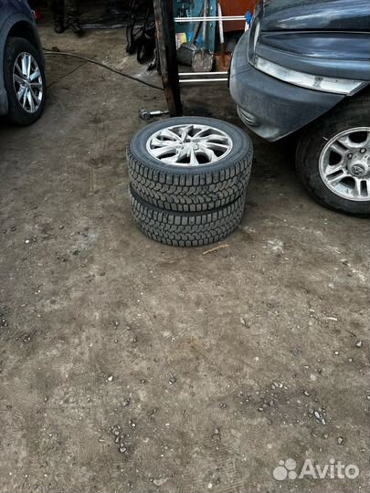 Шины зимние шипованные Yokohama iceGuard