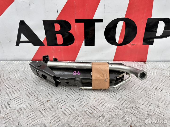 Домкрат Golf 6