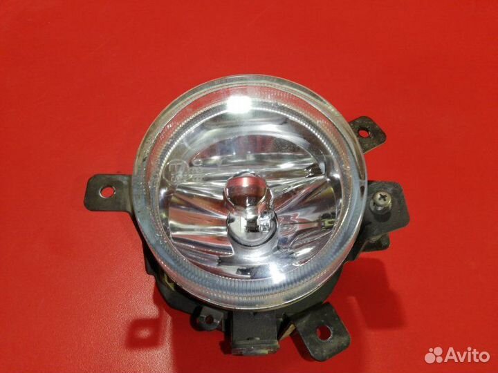 Фара противотуманная передняя левая Mitsubishi