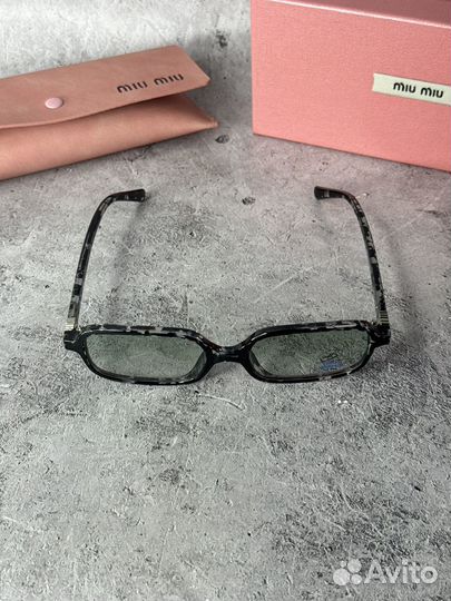 Очки Miu Miu фотохромные