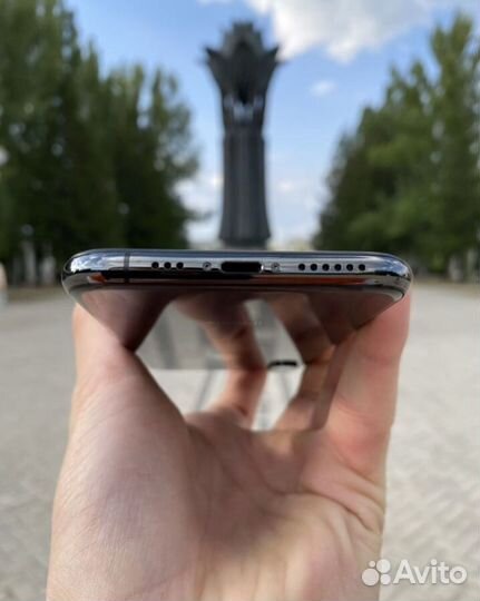 iPhone Xs, 256 ГБ