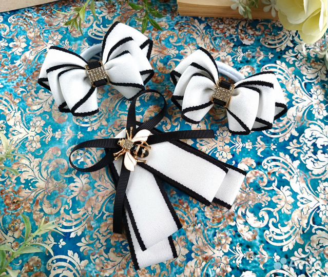 Школьные бантики и брошь галстук