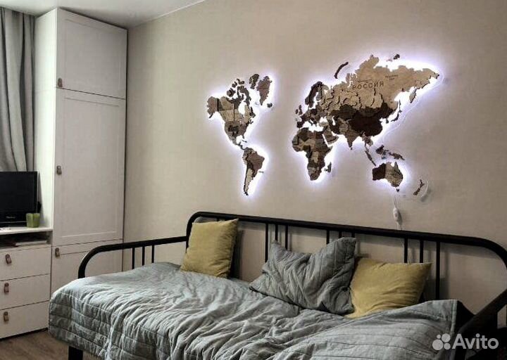 Деревянная карта мира на стену