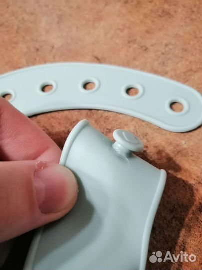 Нагрудник для кормления силиконовый с кармашком