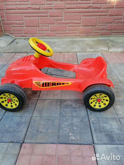 Детская Машина на Педалях