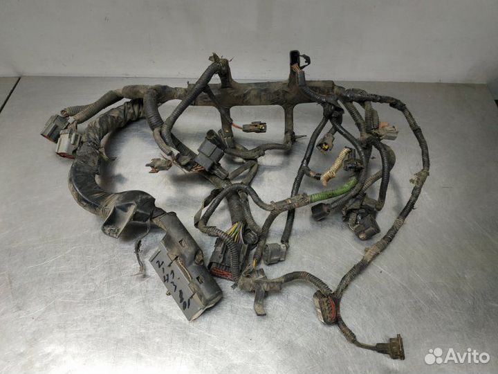 Проводка двс Ford Escape YF 2000