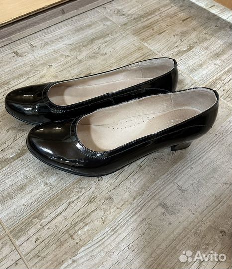 Туфли форменные женские 39 размер