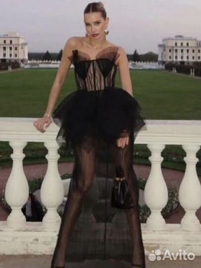 Шикарное вечернее платье в аренду