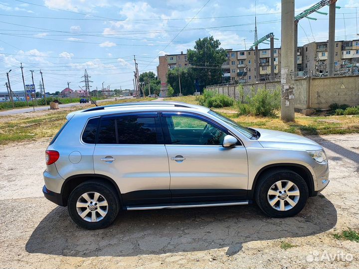 Volkswagen Tiguan 2.0 AT, 2011, 217 000 км