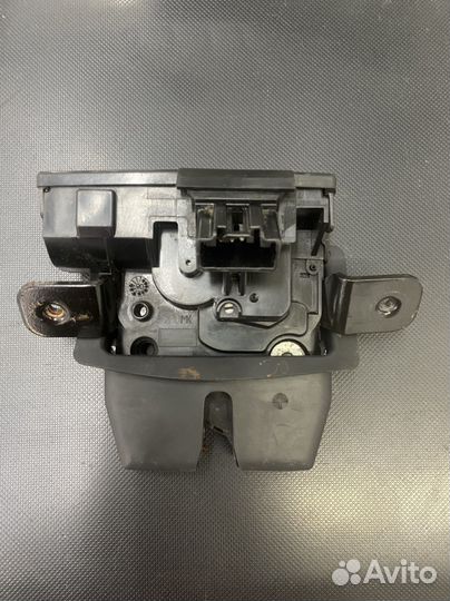 Замок багажника Ford Fiesta 2008-2017 хетчбек 3дв