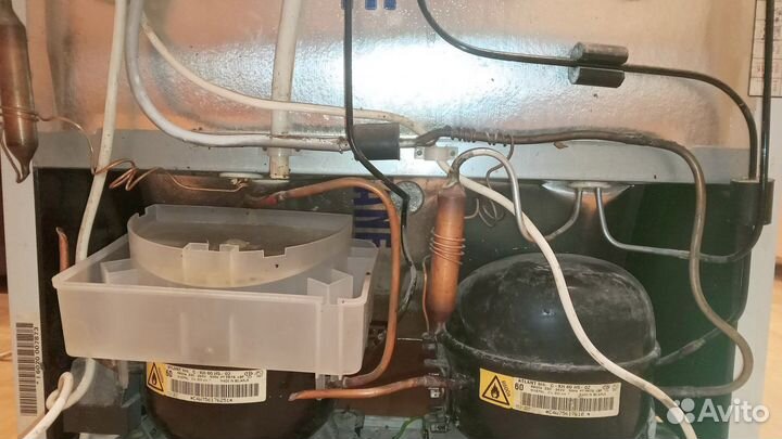 Холодильник Атлант двухкамерный б/у