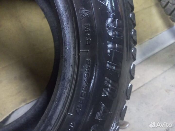 Goodyear Ultra Grip Ice Arctic 2 SUV 235/65 R17