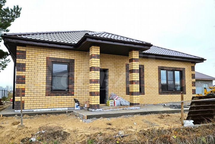 Коттедж 100 м² на участке 5 сот.