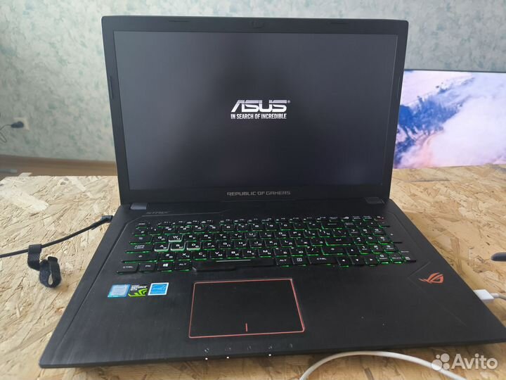 Ноутбук Asus rog strix 17.3gl753v