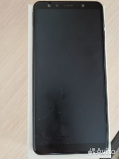 Samsung Galaxy A7 (2018), 4/64 ГБ
