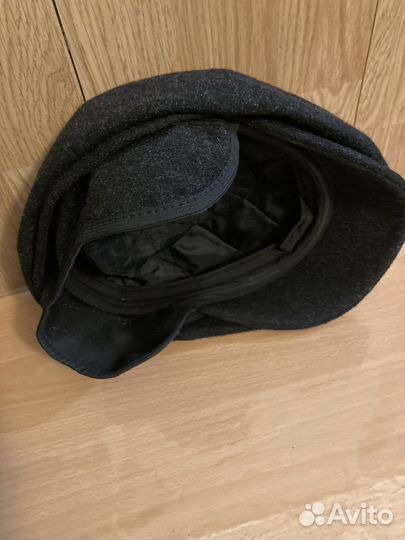 Кепки мужские. Состояние новых