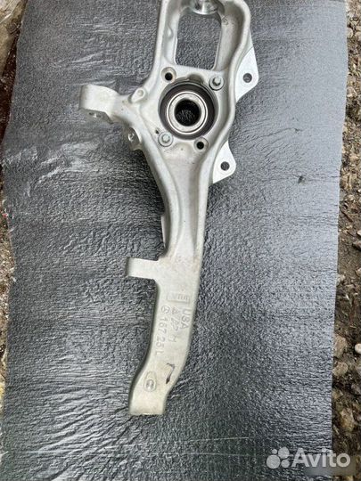 Кулак передний правый Mercedes-Benz Gls X167