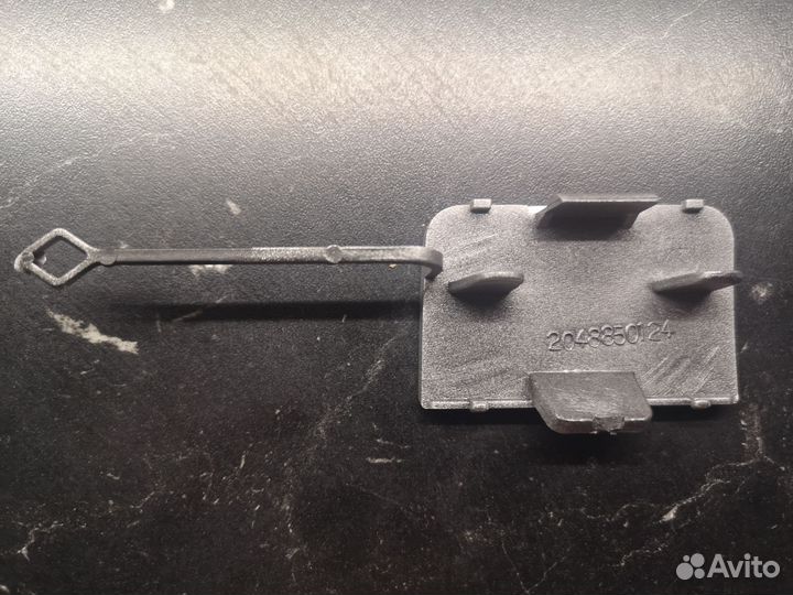 Новая серебристая заглушка Mercedes W204