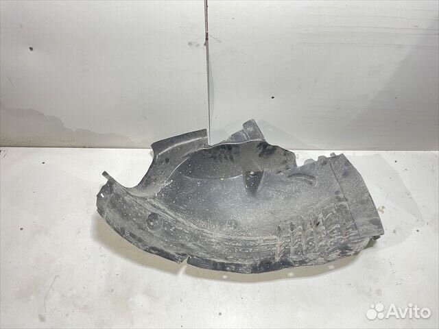Подкрылок передний левый Мерседес w204 C