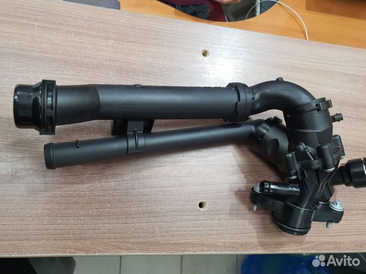 Термостат на Мерседес A2742003300