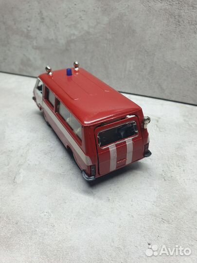 Раф 2203 1/43 моделька СССР пожарный