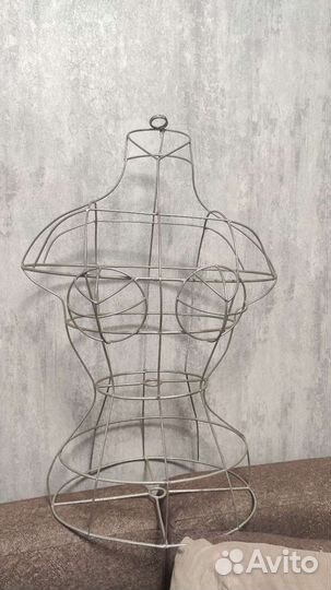 Железный торс для интерьера loft