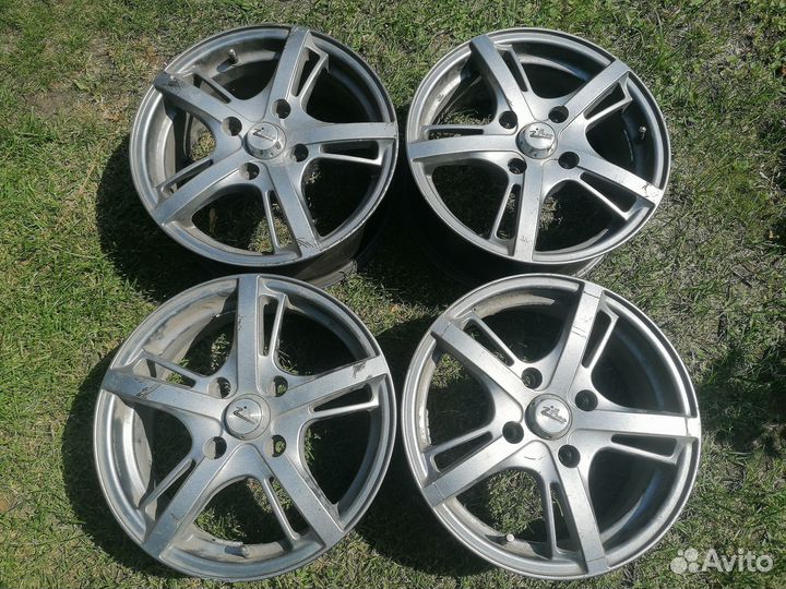 Литые диски 4х114.3 Диаметр 15