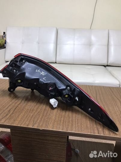 Фонарь левый Toyota Camry V70 LED