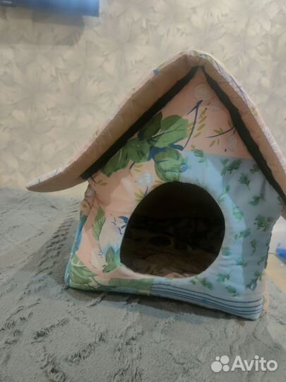 Продам кошачий домик