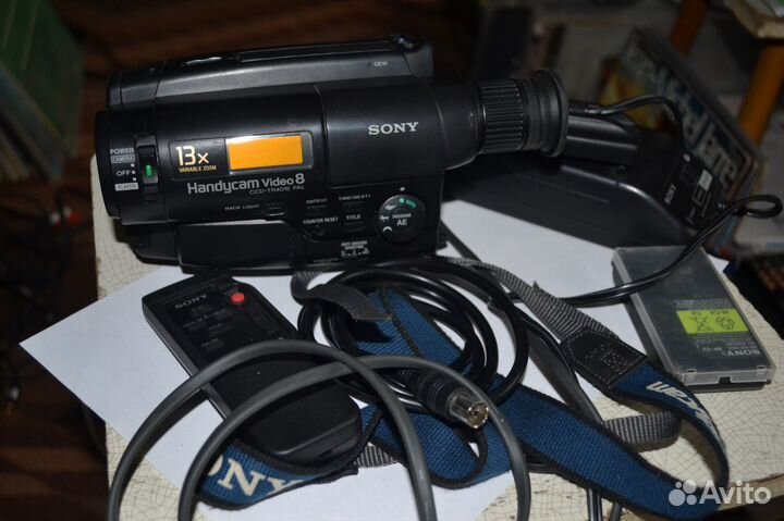 Видеокамеры 2шт/Sony. JVC