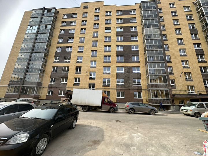 3-к. квартира, 93 м², 3/9 эт.