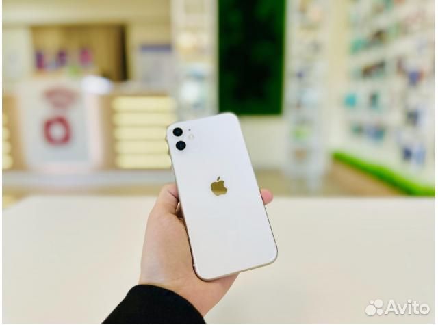 iPhone 11, 64 ГБ