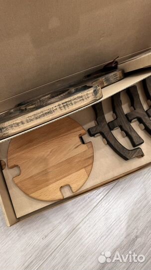 Винный столик деревянный