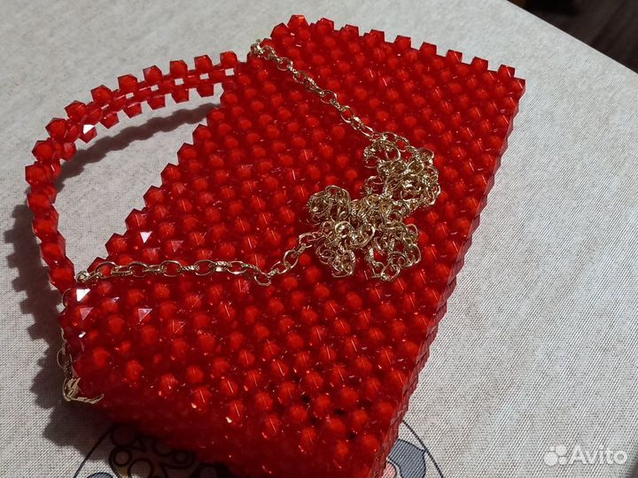 Сумка женская из бусин