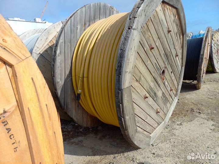 Кабель шахтный эвт 3х35+4х4+1х10-6000