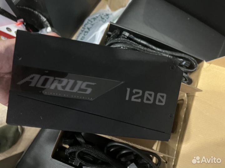 Блок питания 1200w gigabyte