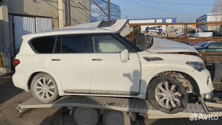 Ручка двери наружная передняя правая Infiniti QX80 (Z62)