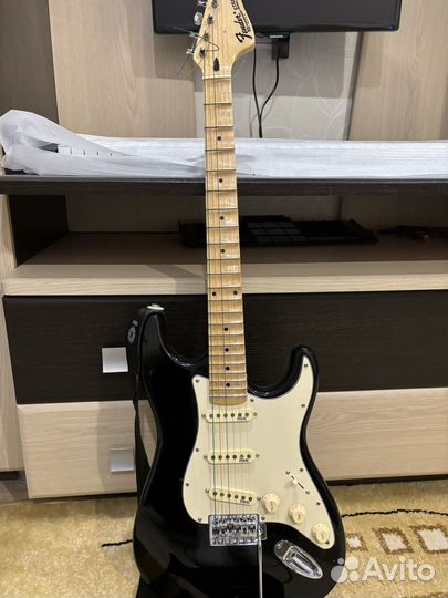 Электрогитара