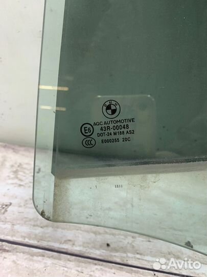 Стекло двери заднее левое Bmw X1 E84 N52B30 2012