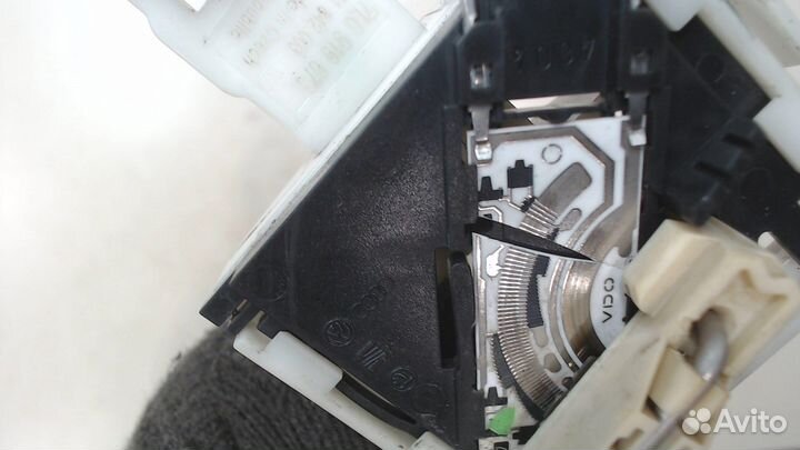 Датчик уровня топлива Porsche Cayenne, 2004