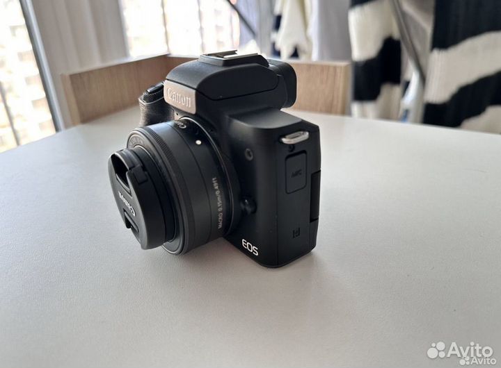 Фотоаппарат canon m50