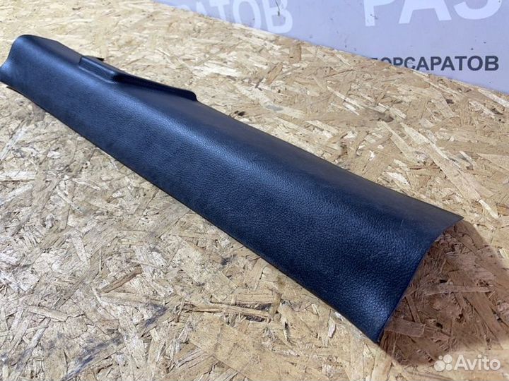 Накладка порогa передняя правая Ssangyong Action