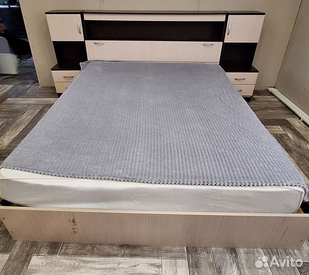 Кровать двухспальная