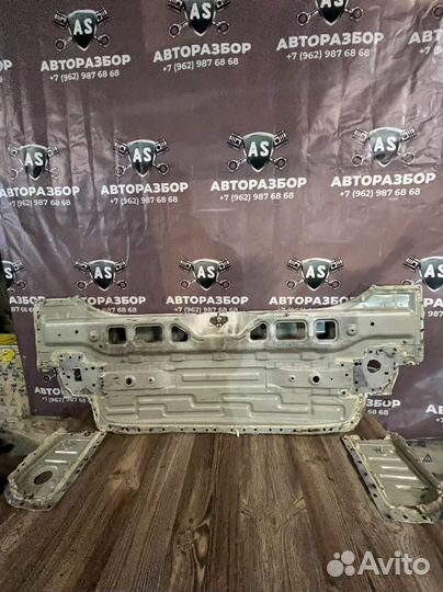 Панель задняя для Kia Quoris