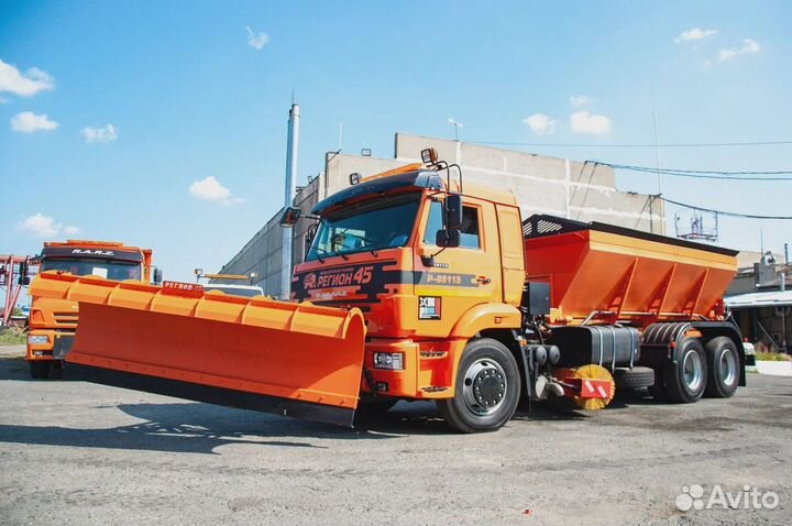 Комбинированная дорожная машина Р-65115