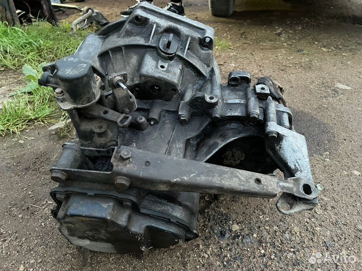 5 МКПП Volkswagen Passat B3 1.8