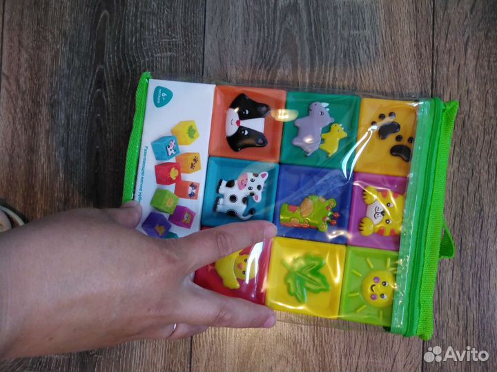 Разные игрушки для малышей