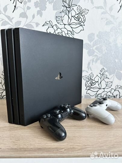 Sony PS4 Pro 1 tb