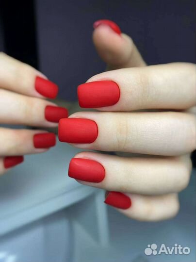 Маникюр педикюр